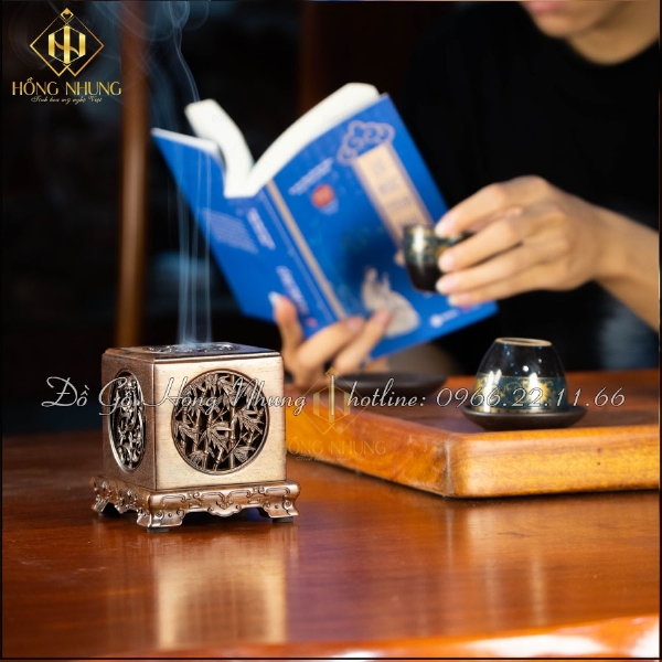 Lư trầm vuông mẫu Tứ Quý