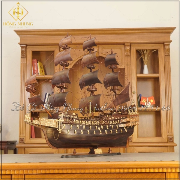 Mô hình thuyền chiến cổ gỗ cẩm dài 100cm 