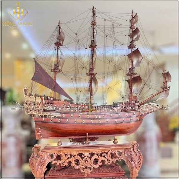 Thuyền buồm gỗ hương Lào dài 2m