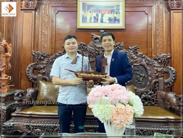 Top 5 Thuyền Buồm Phong Thủy Làm Quà Tặng Sinh Nhật Sếp Ý Nghĩa