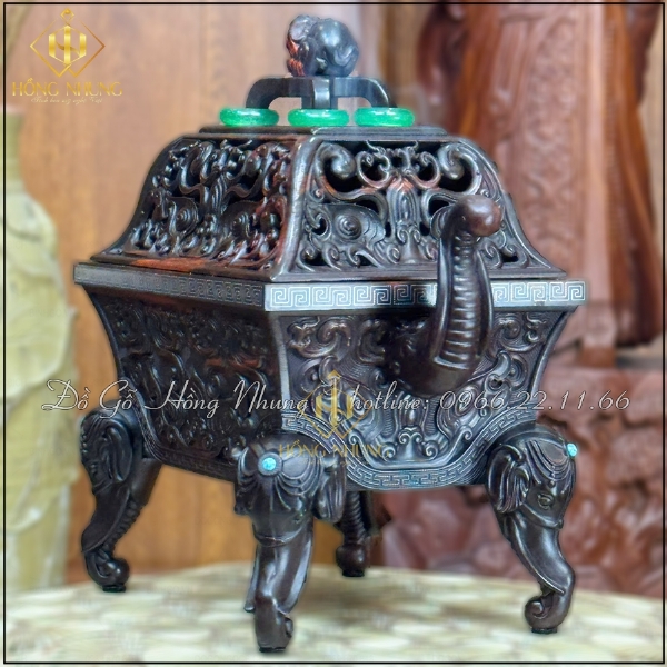 Lư trầm hương gỗ trắc tự nhiên