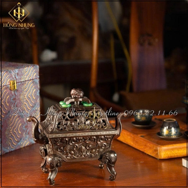 Lư trầm hương đục thủ công tinh sảo