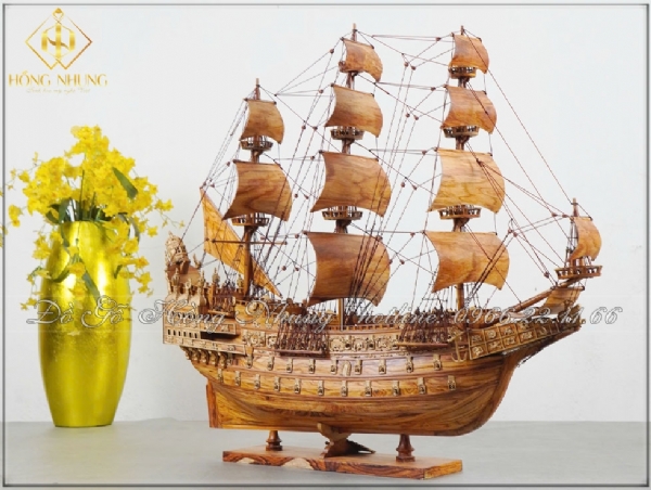 Mô Hình Thuyền Gỗ Sưa Đỏ dài 70cm 