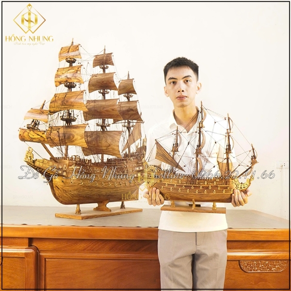 Quà tặng mô hình thuyền buồm Gỗ Sưa Đỏ trang trí