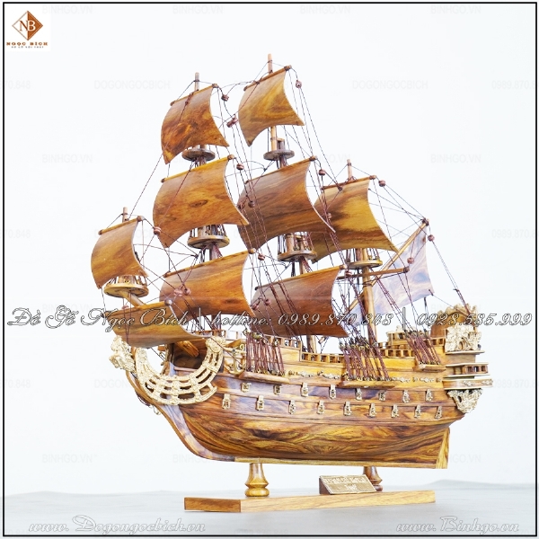 Thuyền Buồm Gỗ Sưa Tự Nhiên