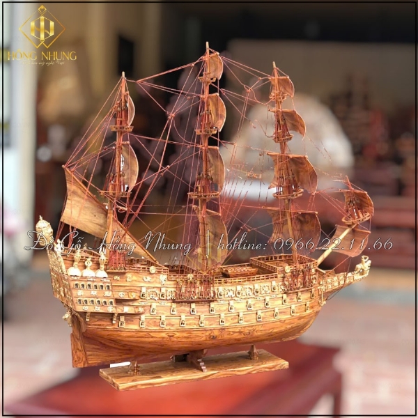 Mô hình thuyền gỗ sưa đỏ dài 80cm 