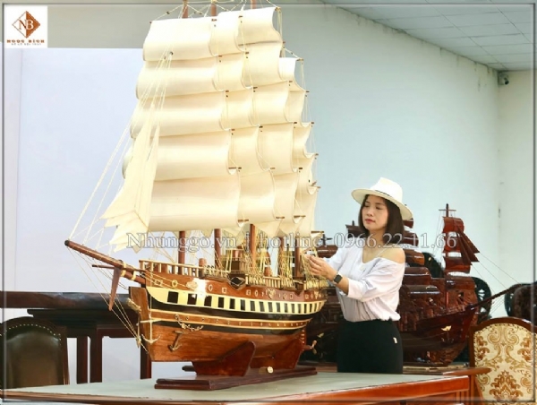Ý nghĩa phong thủy của thuyền buồm trưng bày sảnh khách sạn