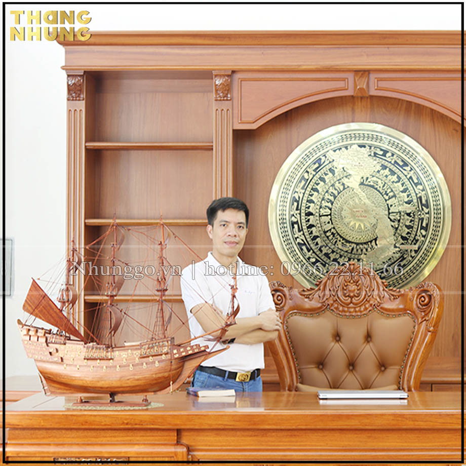 Thuyền buồm phong thuỷ gỗ hương-TH 80 được làm bởi các nghệ nhân lành nghề có trình độ kỹ thuật cao