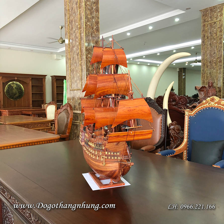 Thuyền buồm trang trí phòng khách gỗ hương sản phẩm xuất sứ làng nghề gỗ truyền thống Bắc Ninh